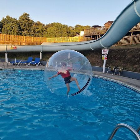 Chudleigh Beautiful Orchid Lodge, Finlake Resort & Spa In Devon מראה חיצוני תמונה