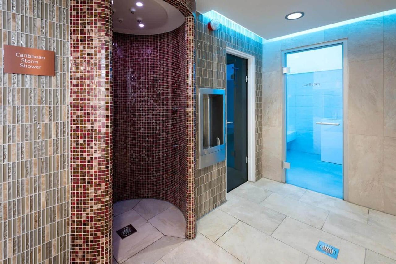 Chudleigh Beautiful Orchid Lodge, Finlake Resort & Spa In Devon מראה חיצוני תמונה